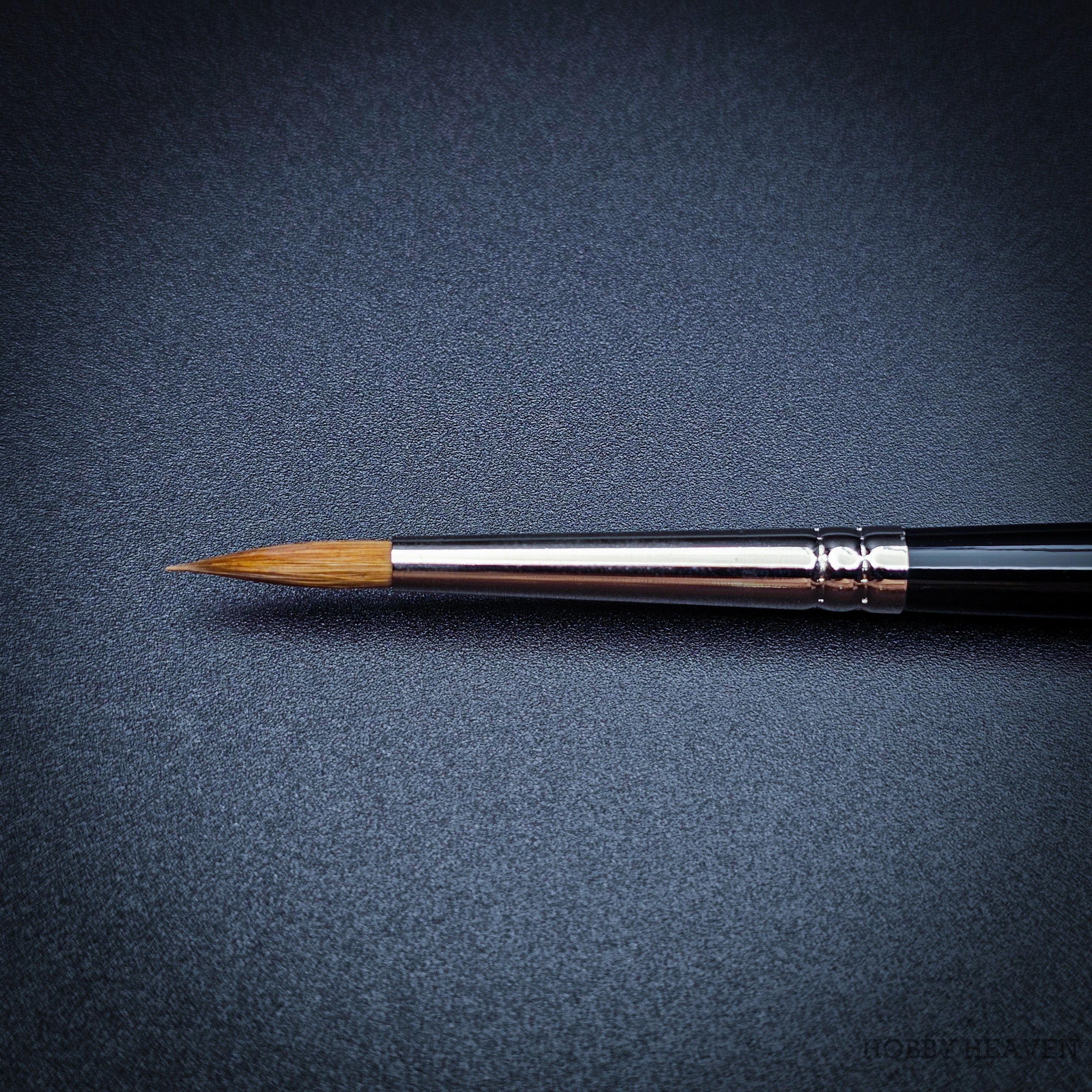 Rosemary & Co Series 99 — Red Sable Round