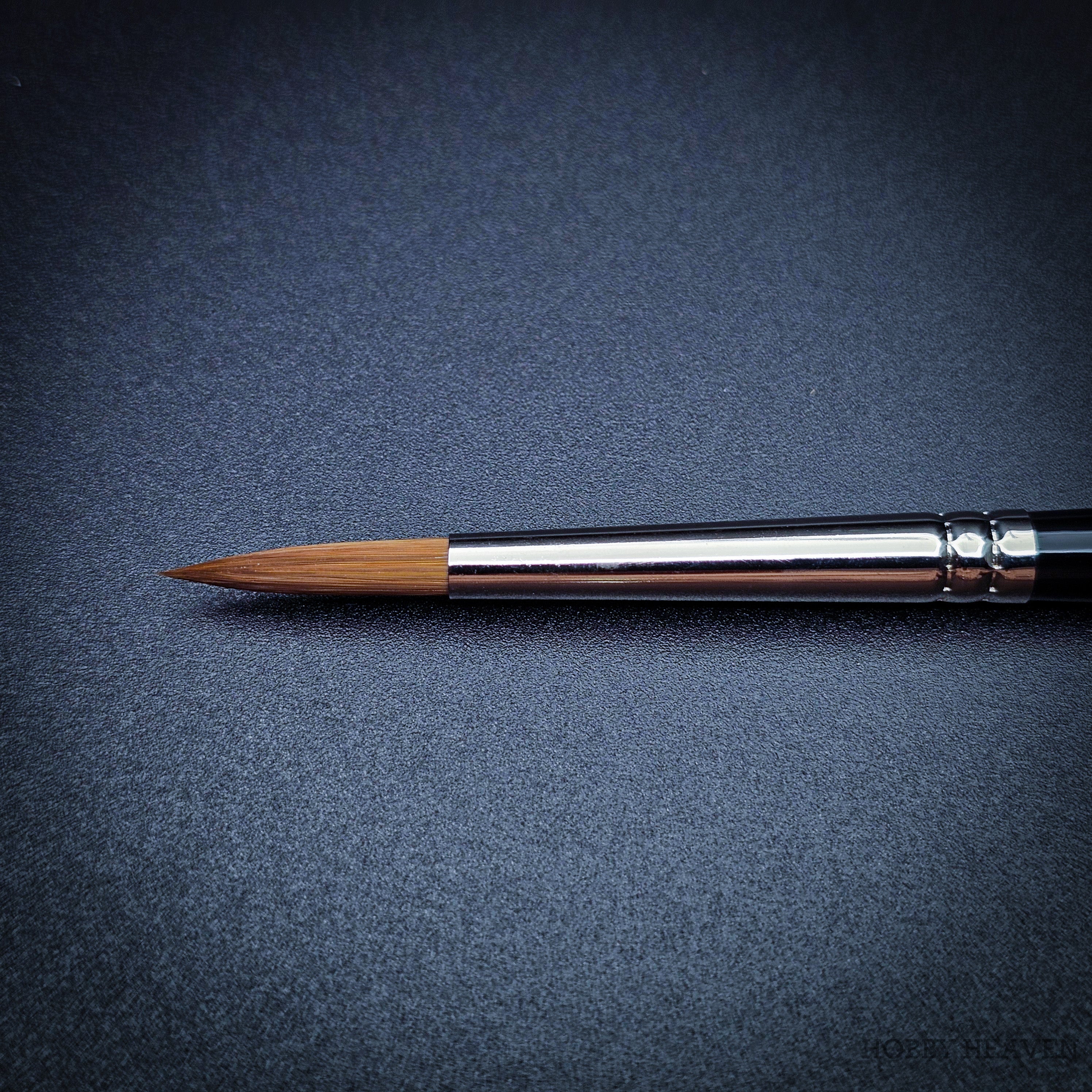 Rosemary & Co Series 99 — Red Sable Round