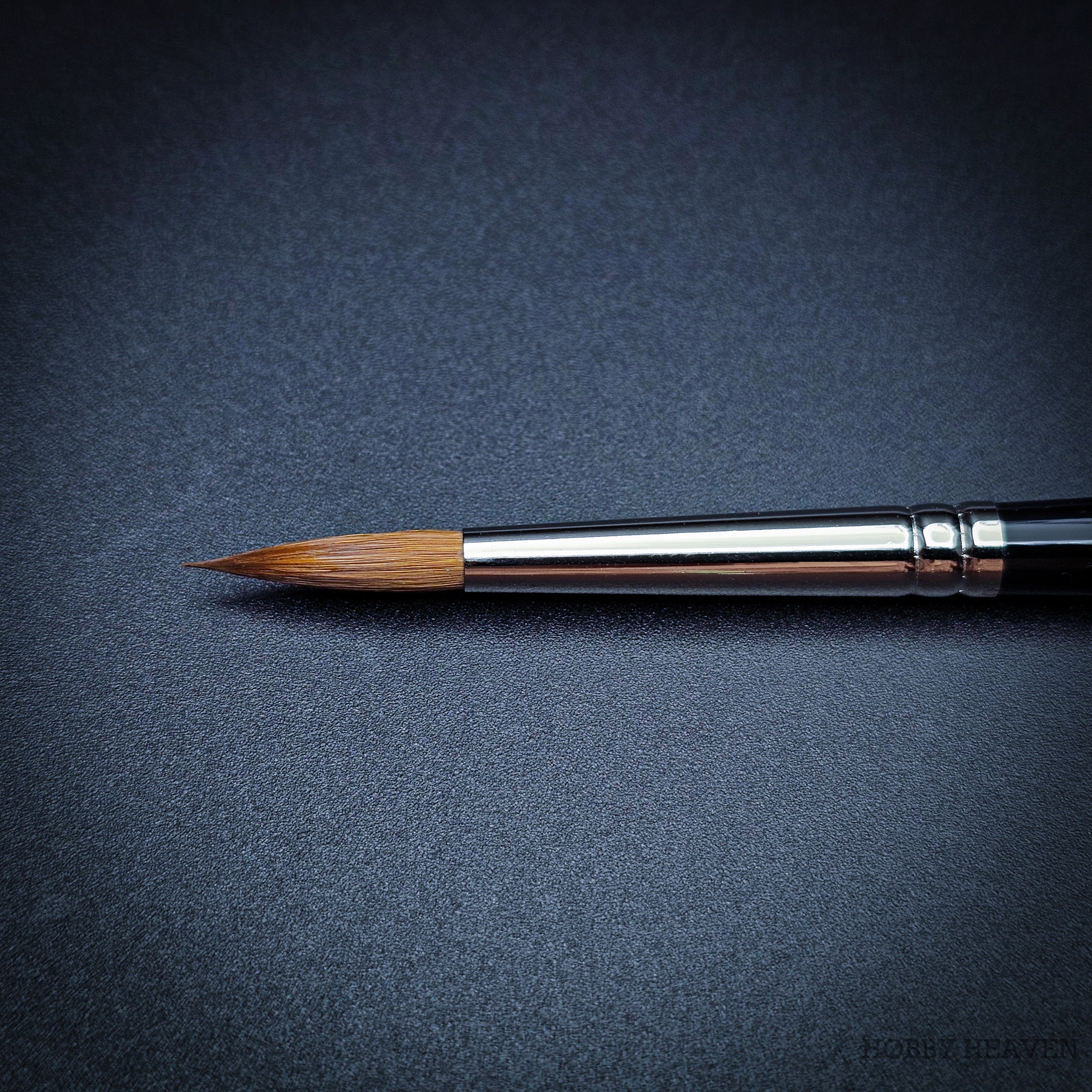 Rosemary & Co Series 99 — Red Sable Round
