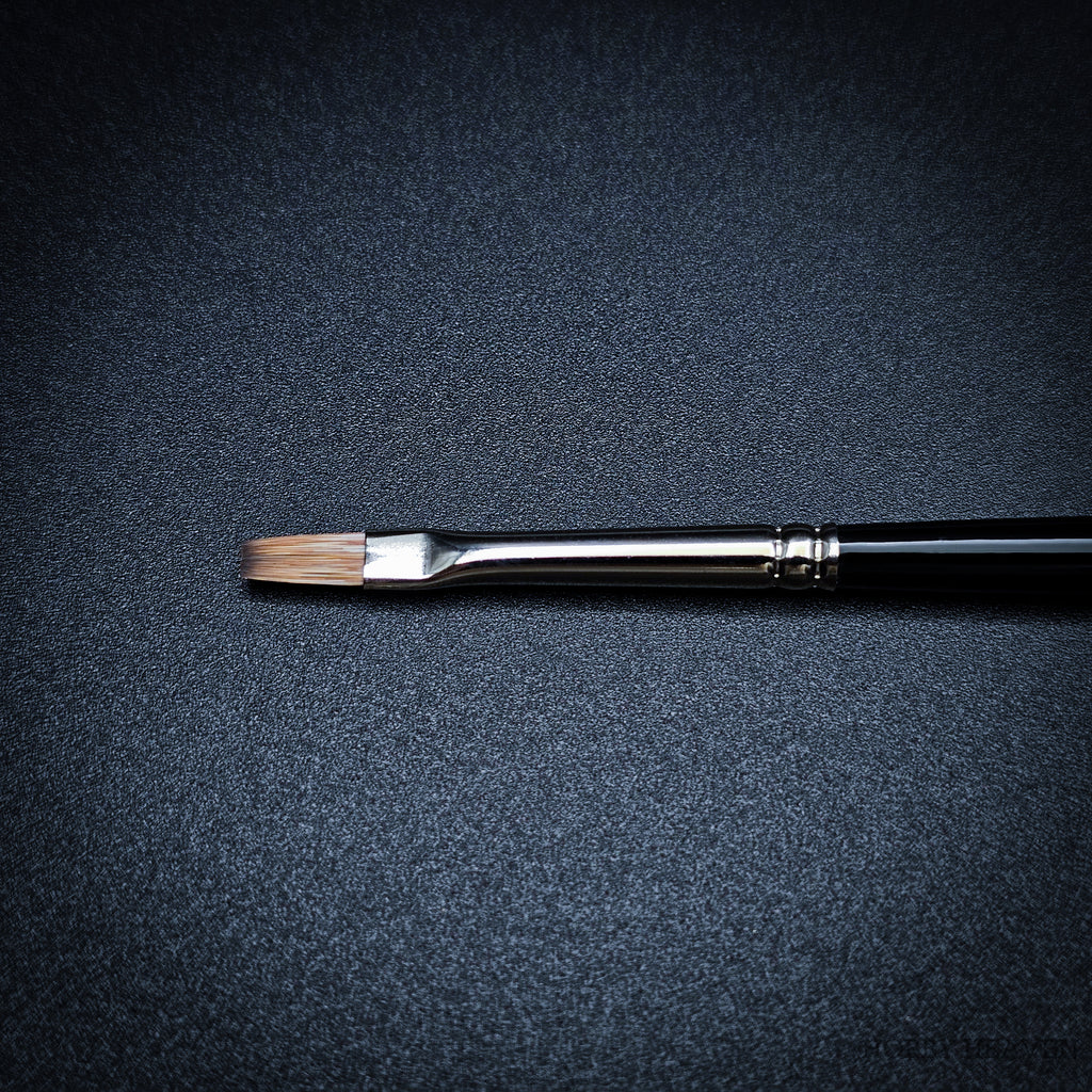 Rosemary & Co Eclipse Comber — Synthetic Specialty