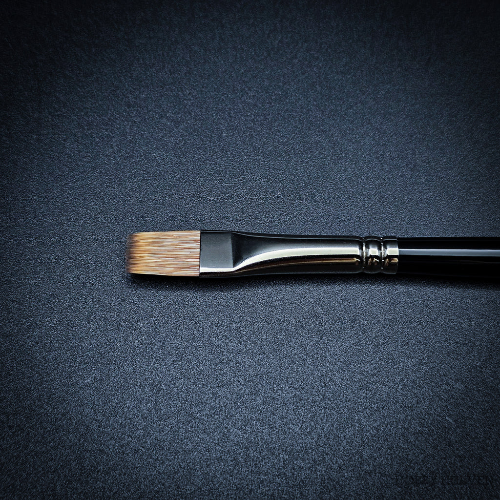 Rosemary & Co Eclipse Comber — Synthetic Specialty