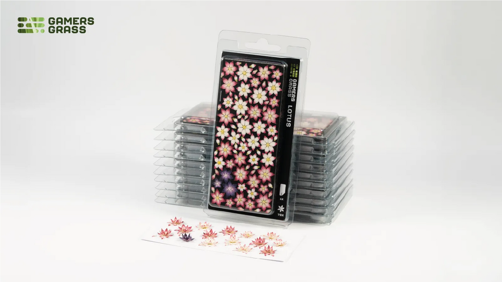 Gamers Grass Lotus Flower GGLP-LF blister pack with assembled pink and white lotus blooms displayed in front