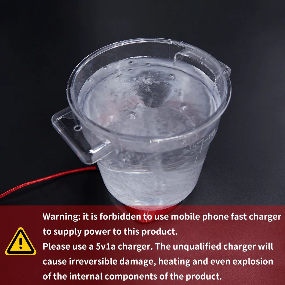 DSPIAE warning panel: water spinning in a glass jug on the mixer, and a warning against phone fast chargers