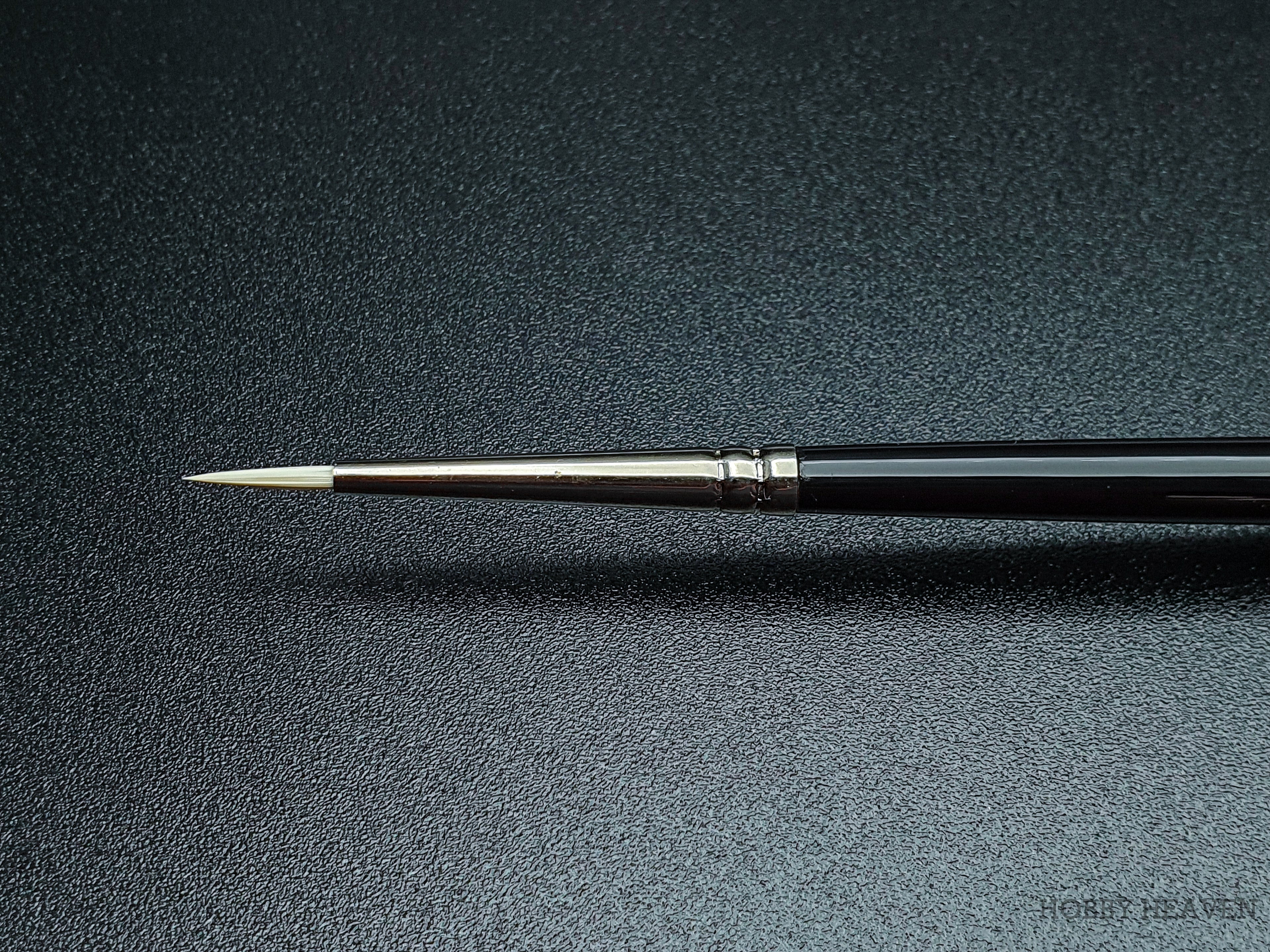 Rosemary & Co Ivory Pointed Round — Synthetic Round