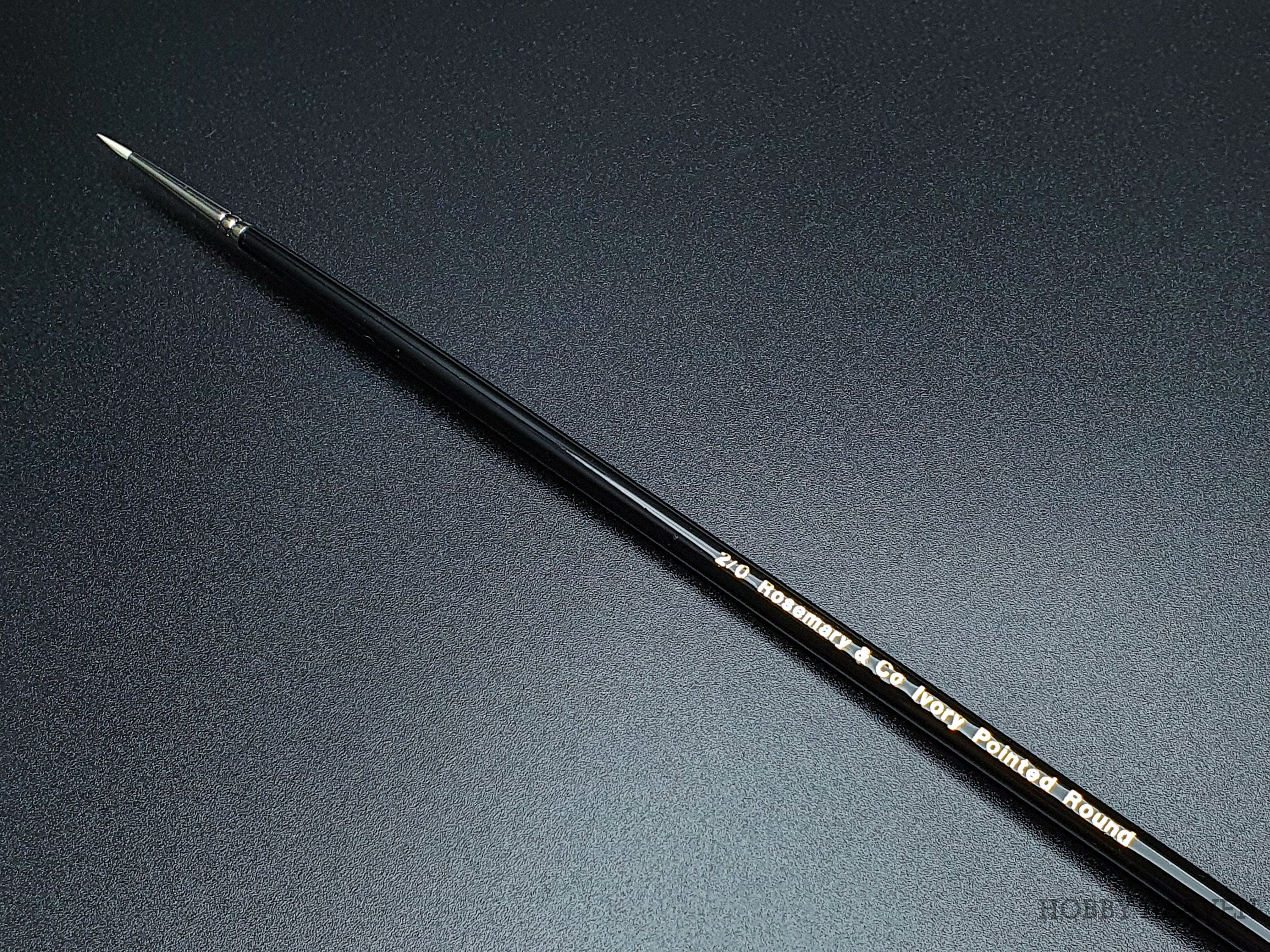 Rosemary & Co Ivory Pointed Round — Synthetic Round