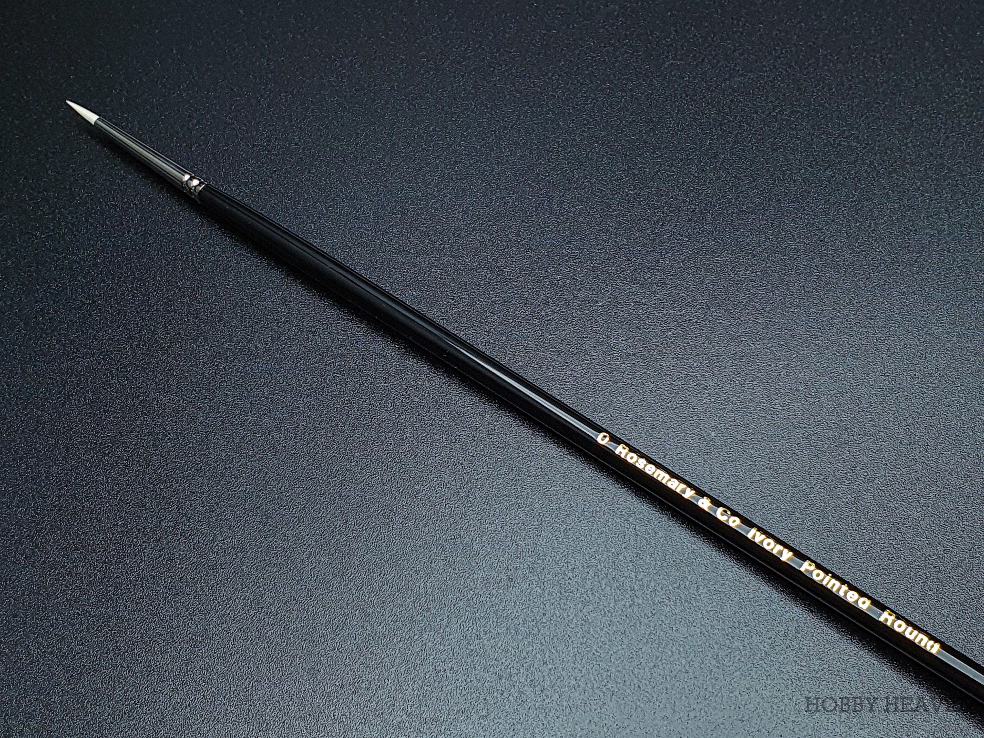 Rosemary & Co Ivory Pointed Round — Synthetic Round