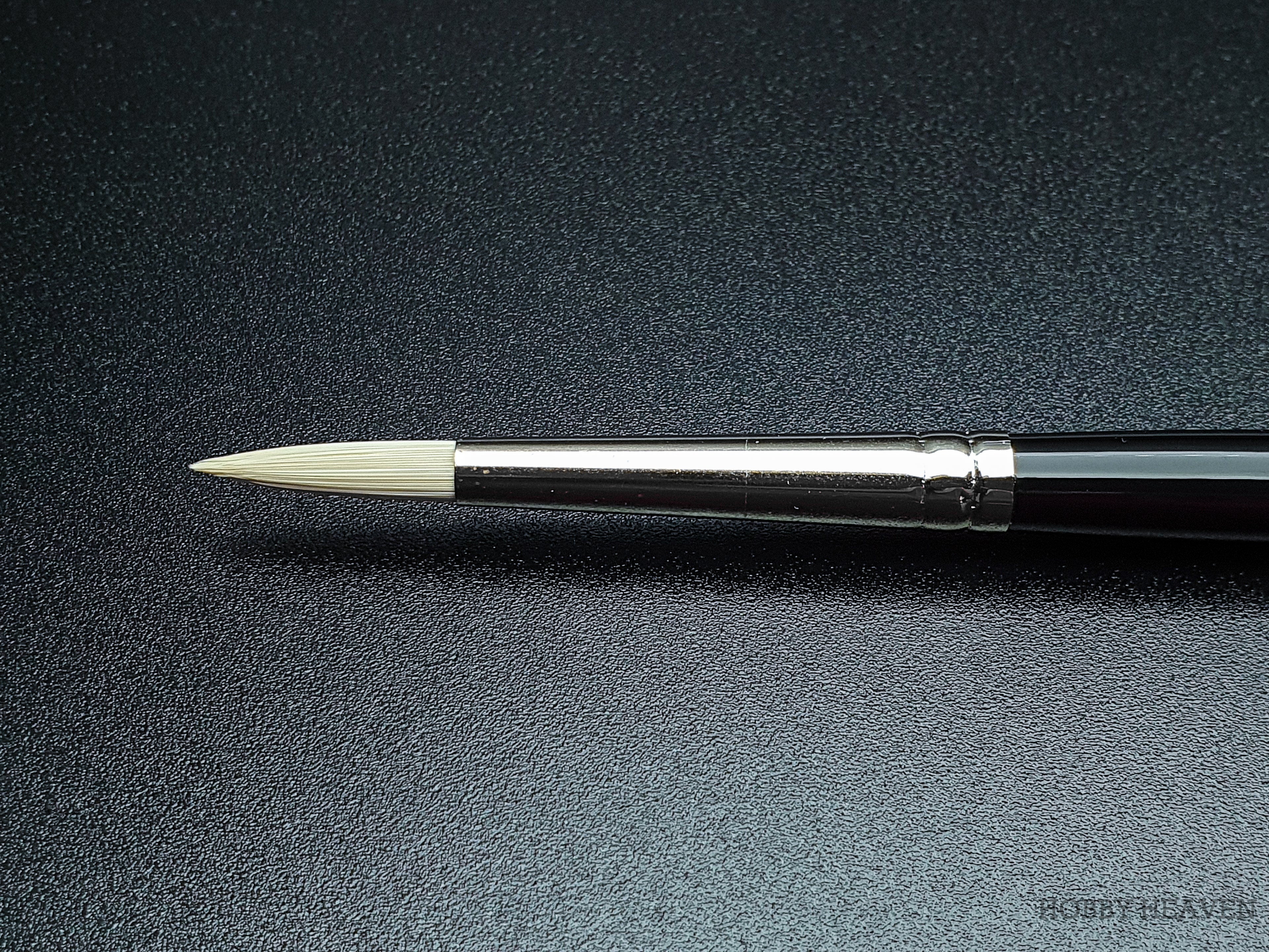 Rosemary & Co Ivory Pointed Round — Synthetic Round