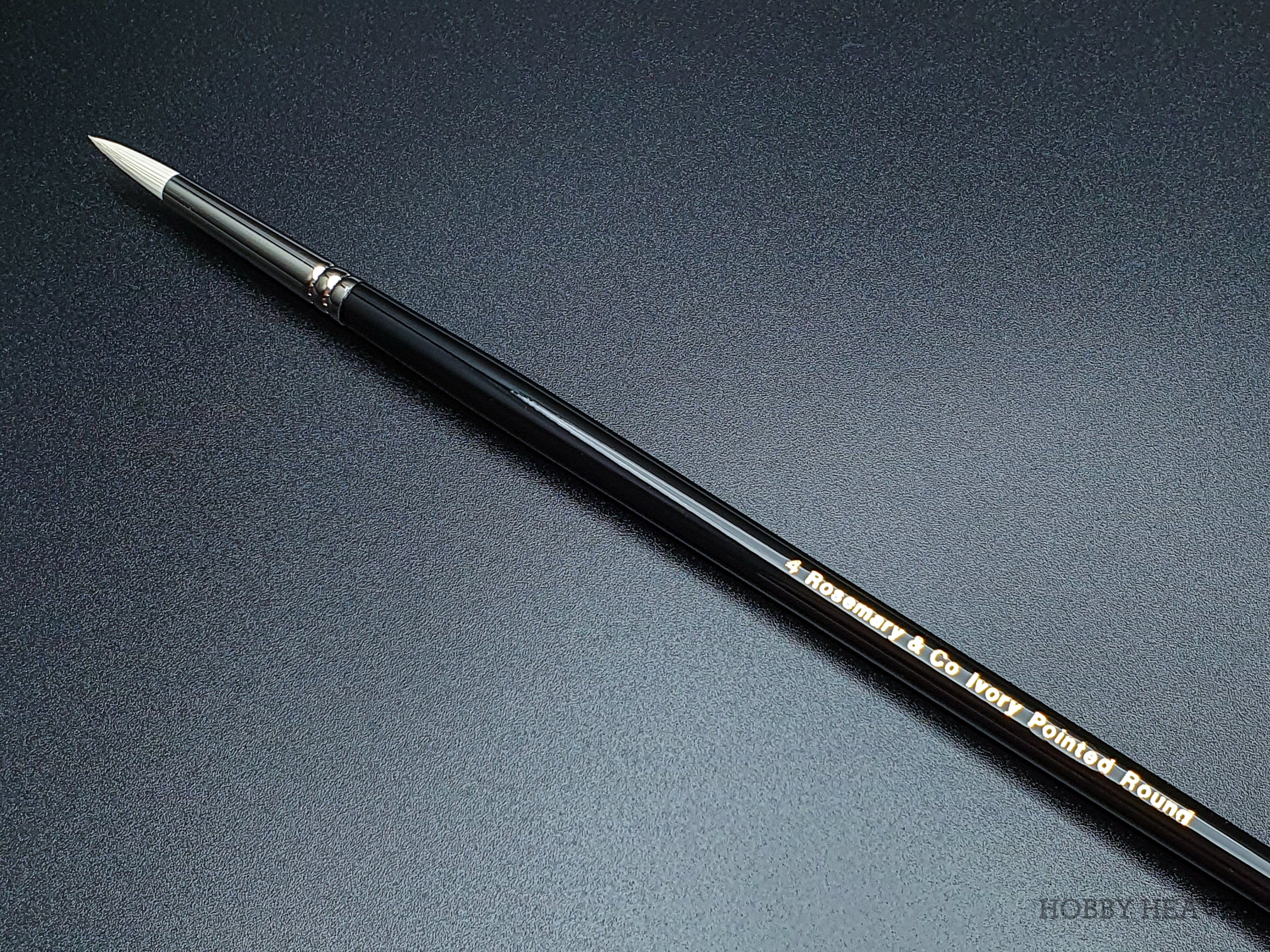 Rosemary & Co Ivory Pointed Round — Synthetic Round