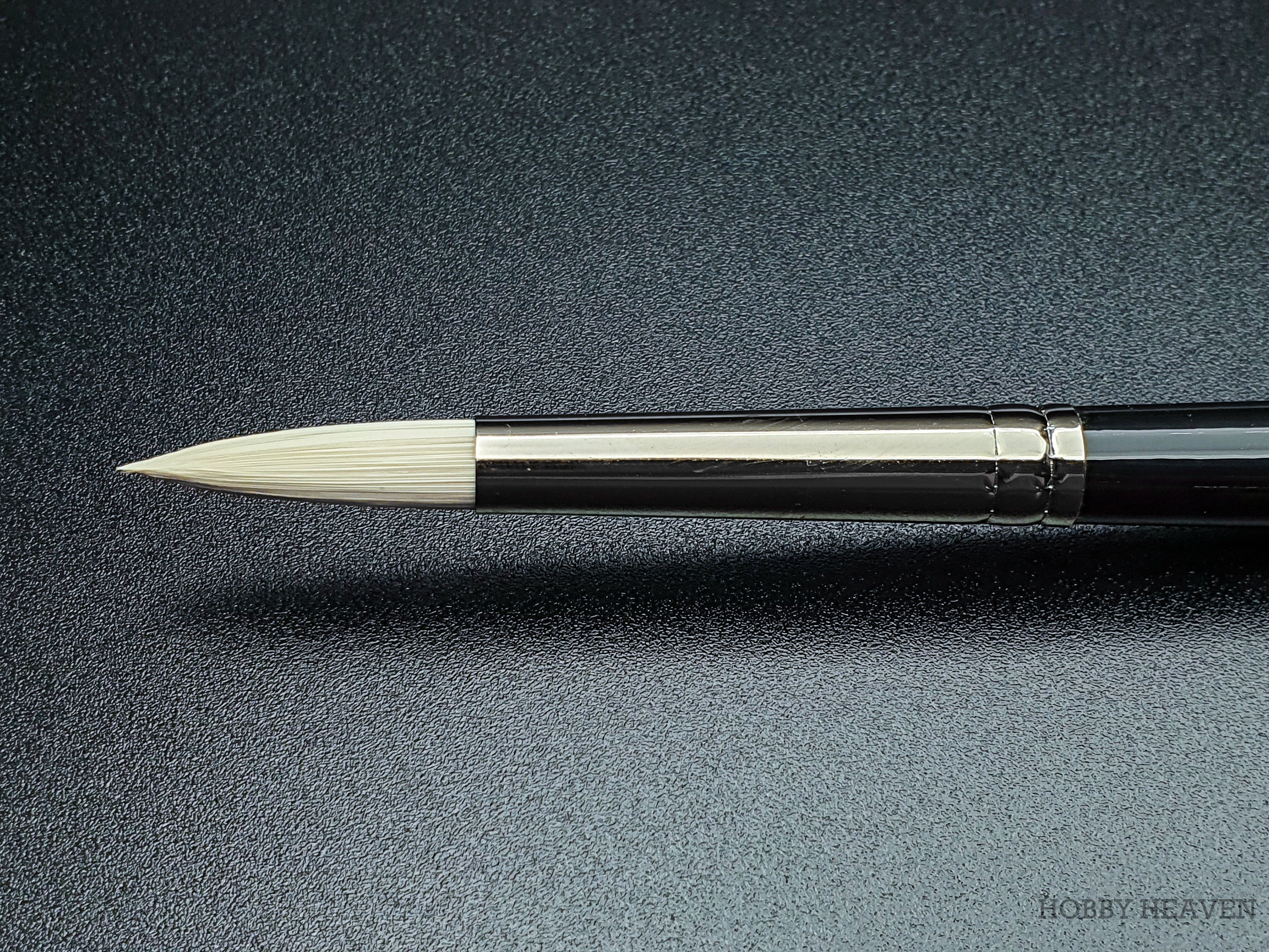 Rosemary & Co Ivory Pointed Round — Synthetic Round