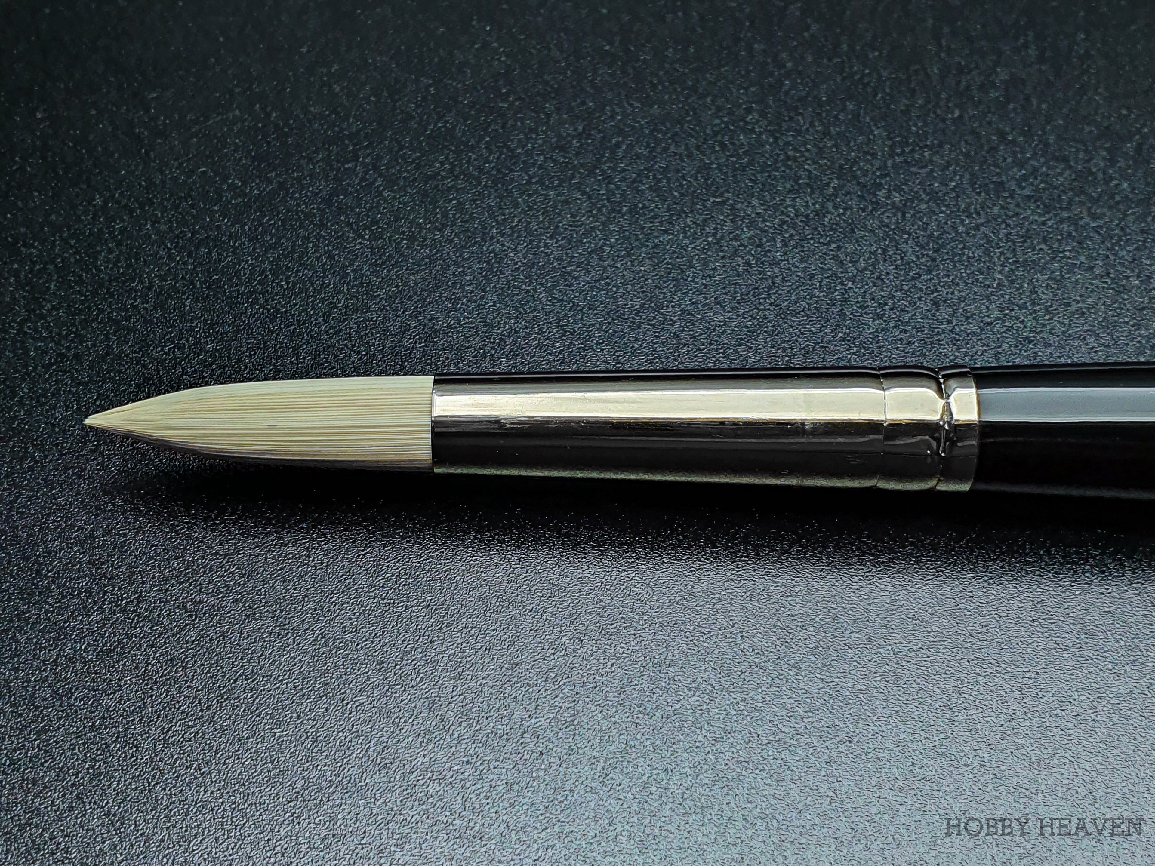 Rosemary & Co Ivory Pointed Round — Synthetic Round