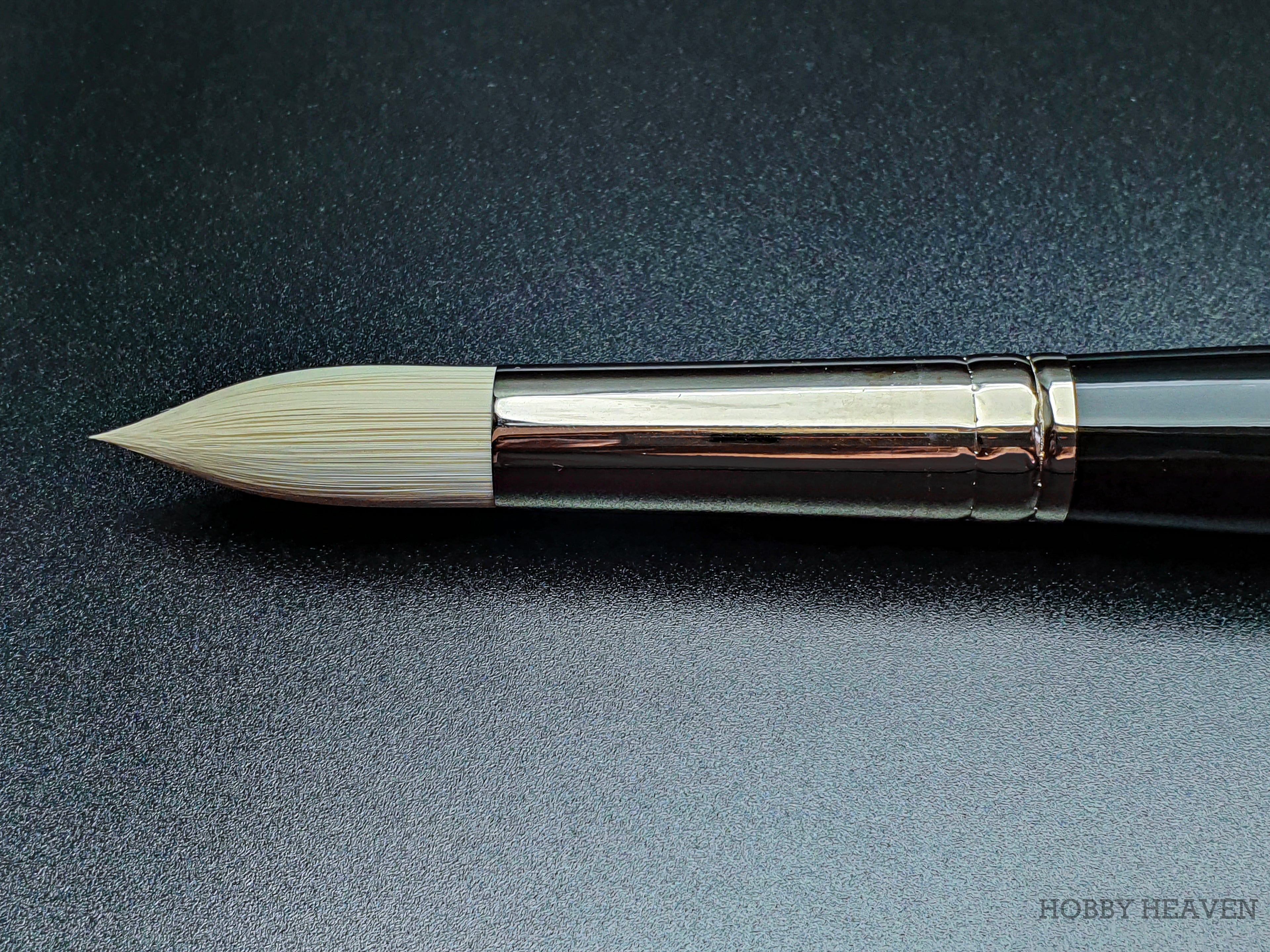 Rosemary & Co Ivory Pointed Round — Synthetic Round