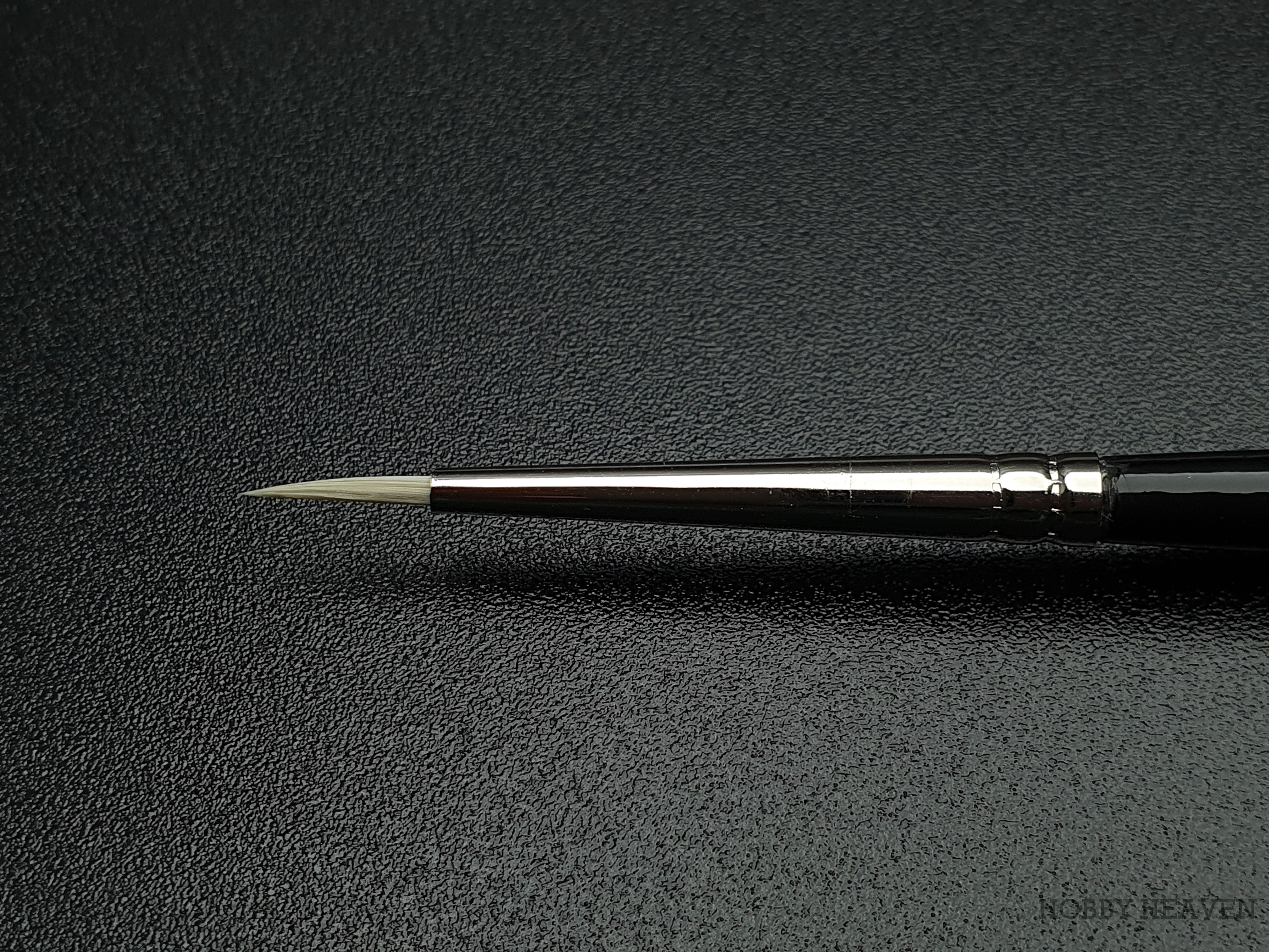 Rosemary & Co Ivory Pointed Round — Synthetic Round