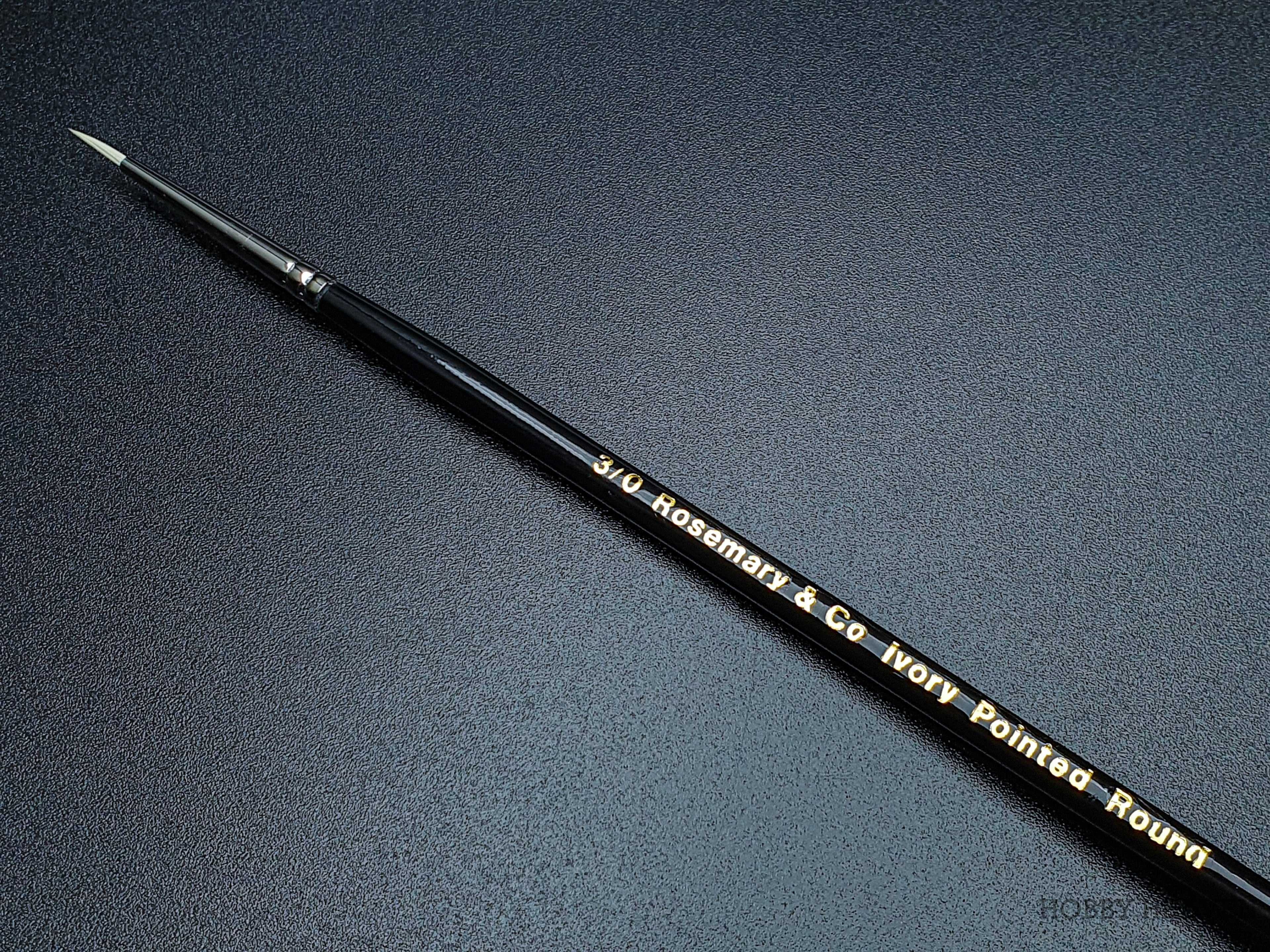 Rosemary & Co Ivory Pointed Round — Synthetic Round