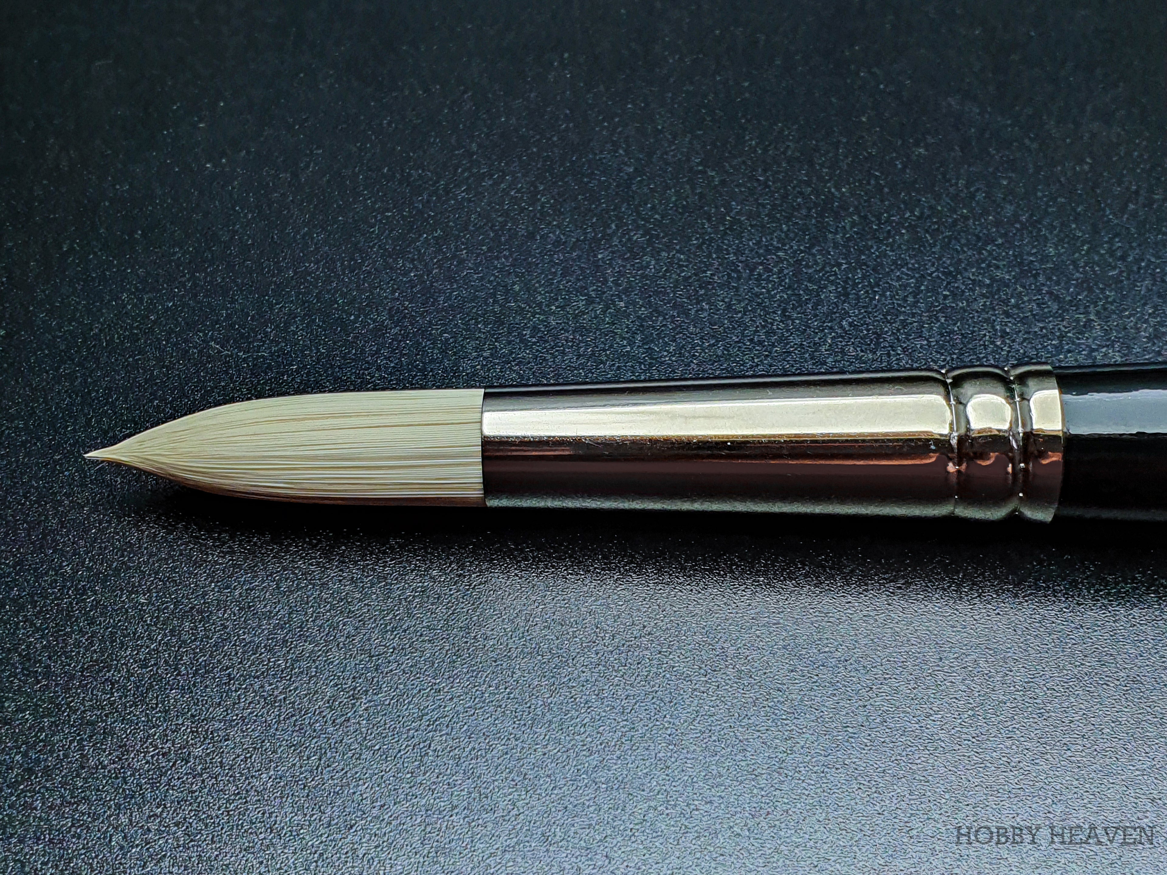 Rosemary & Co Ivory Pointed Round — Synthetic Round