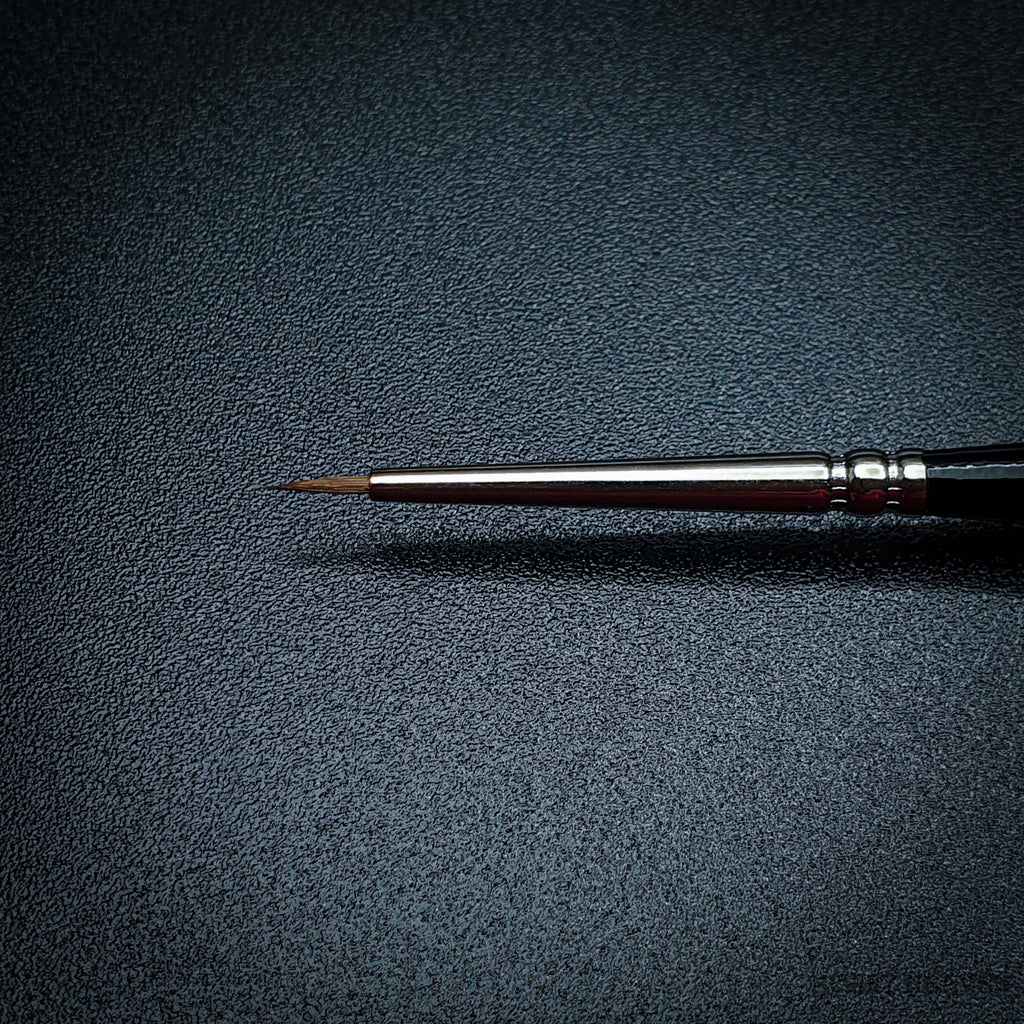 Raphael 8404 — Kolinsky Sable Round
