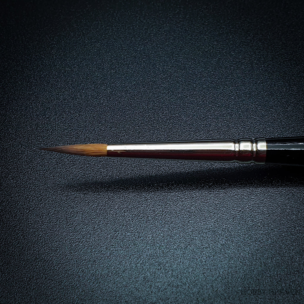 Raphael 8404 — Kolinsky Sable Round