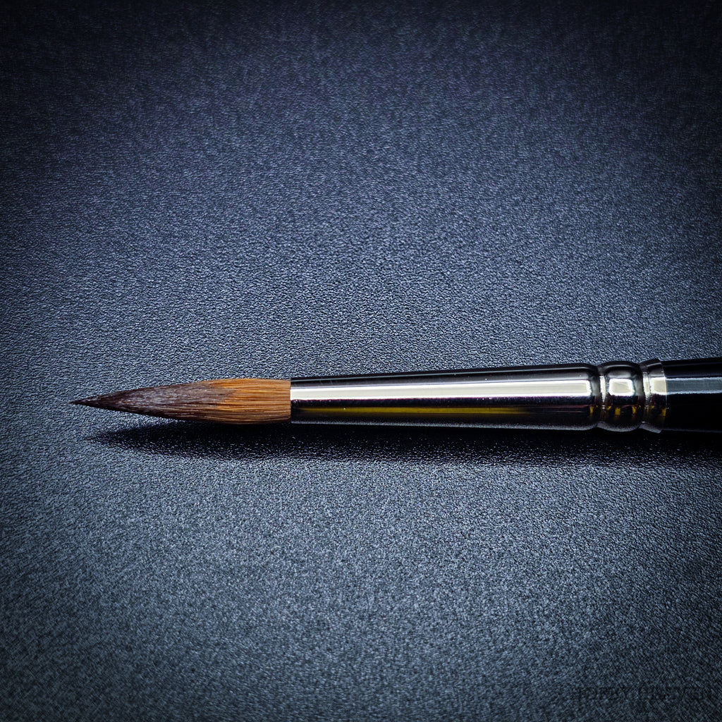 Raphael 8404 — Kolinsky Sable Round