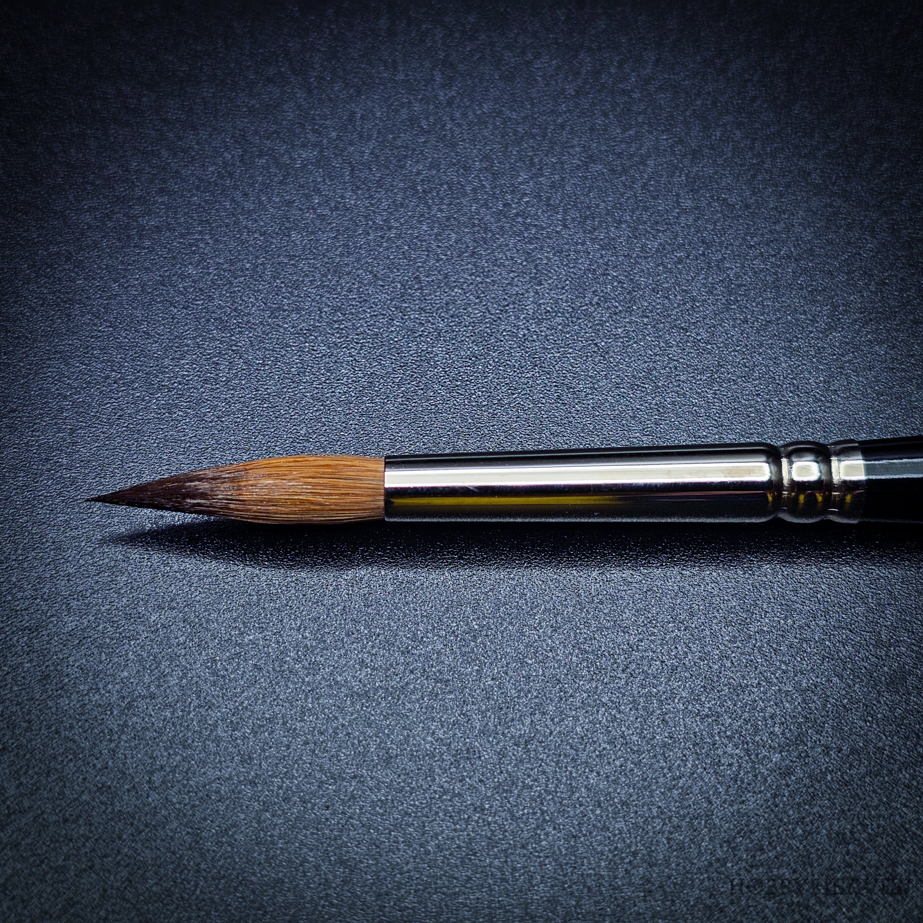 Raphael 8404 — Kolinsky Sable Round