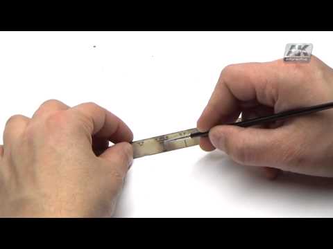 AK Interactive's own video: Ak067 streaking grime for dak vehicles