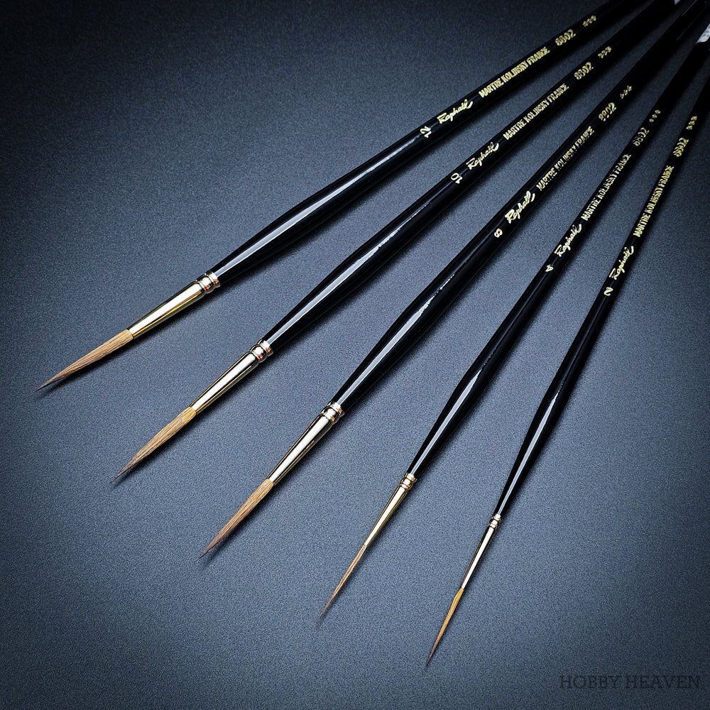 Raphael 8802 Kolinsky Sable Rigger detail brushes set – premium French miniature and fine art paintbrushes