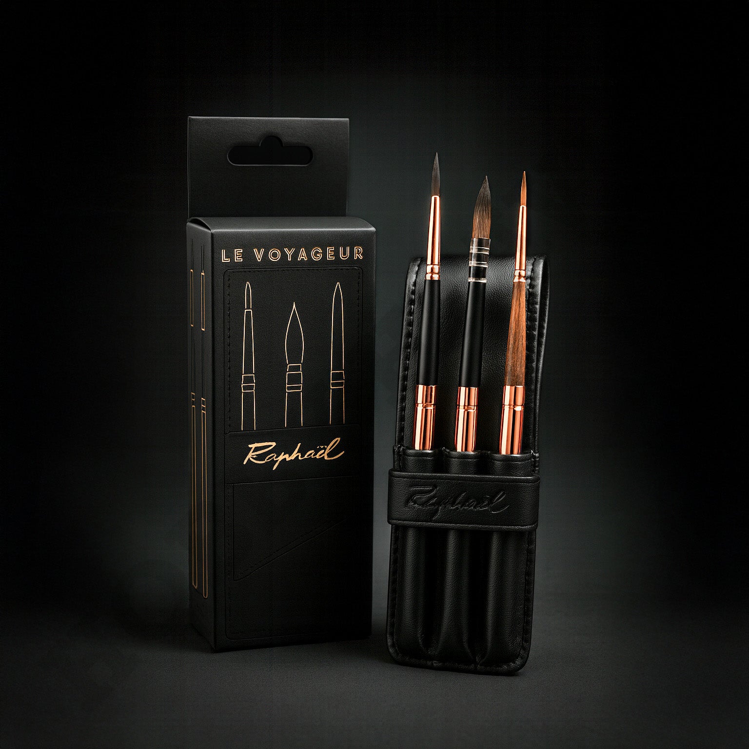 Raphael Le Voyageur artisan travel watercolour brush set with luxury leather case and French packaging