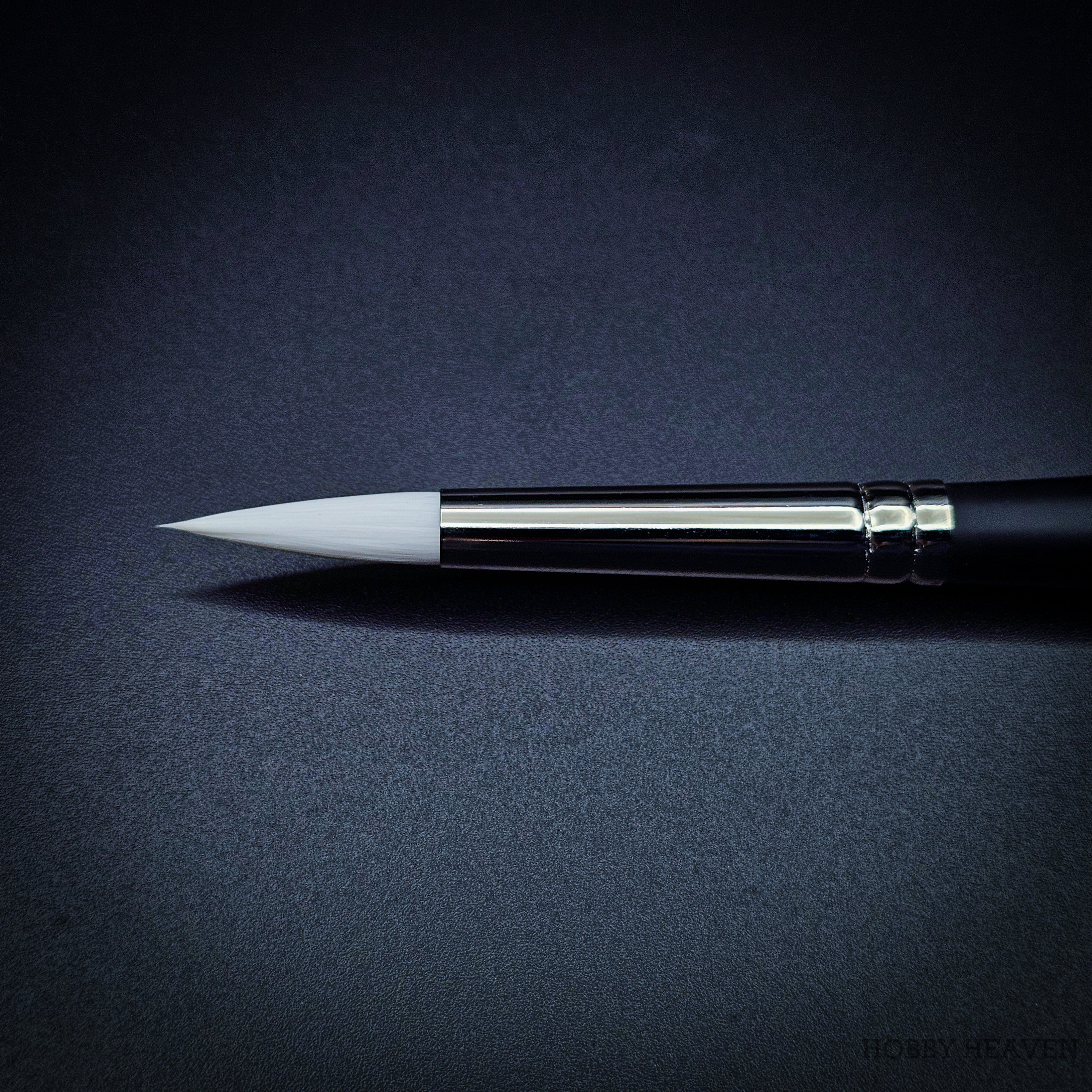 Close-up of Snowdrop size 10 brush head showing the rounded belly and tapered point
