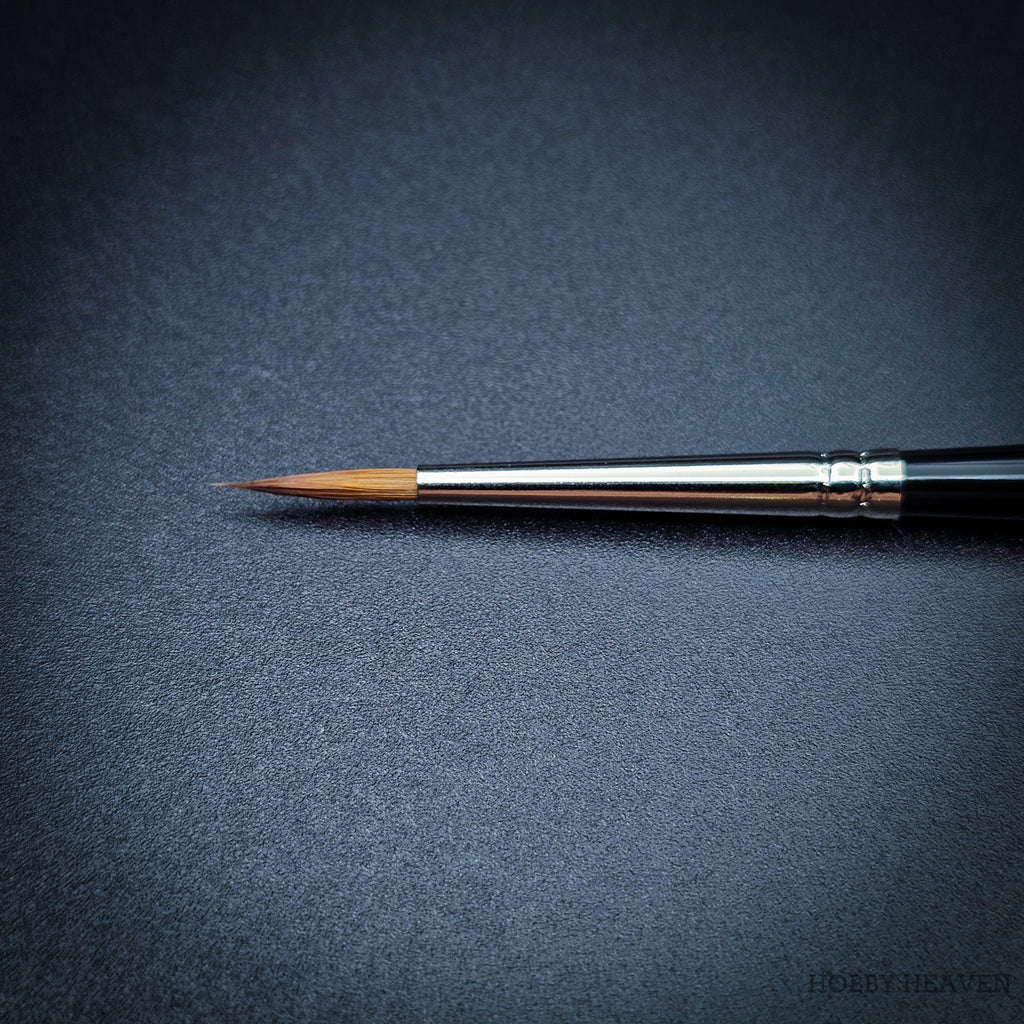 Rosemary & Co Series 99 — Red Sable Round
