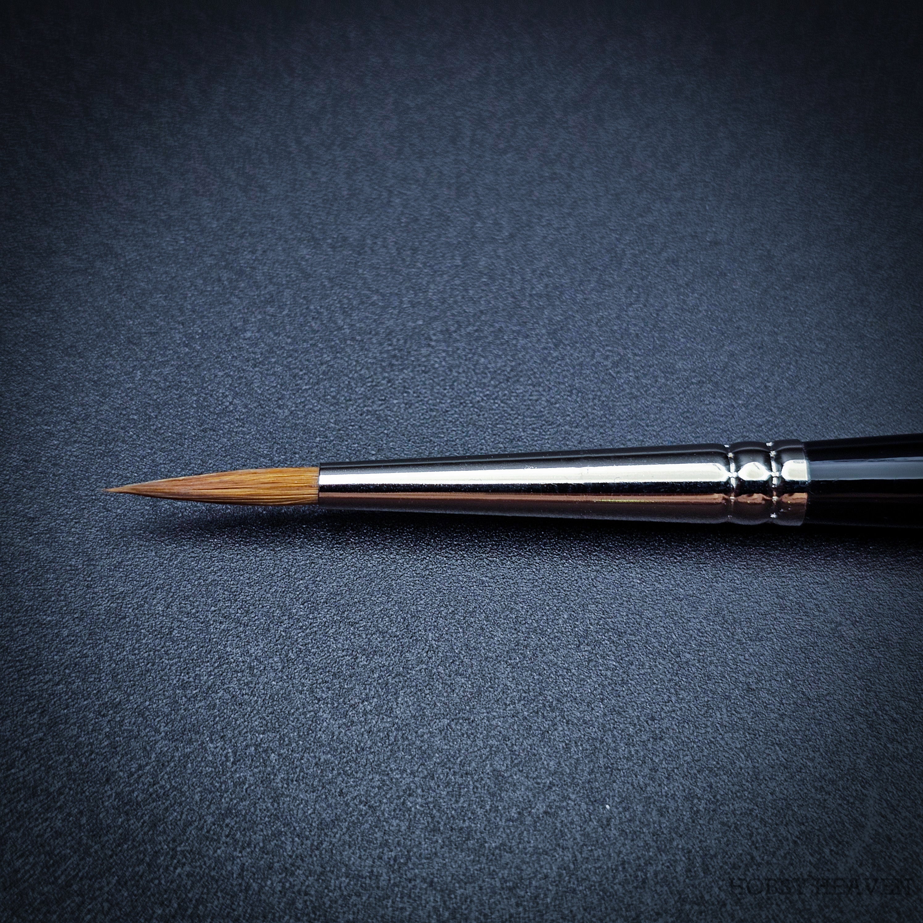 Rosemary & Co Series 99 — Red Sable Round