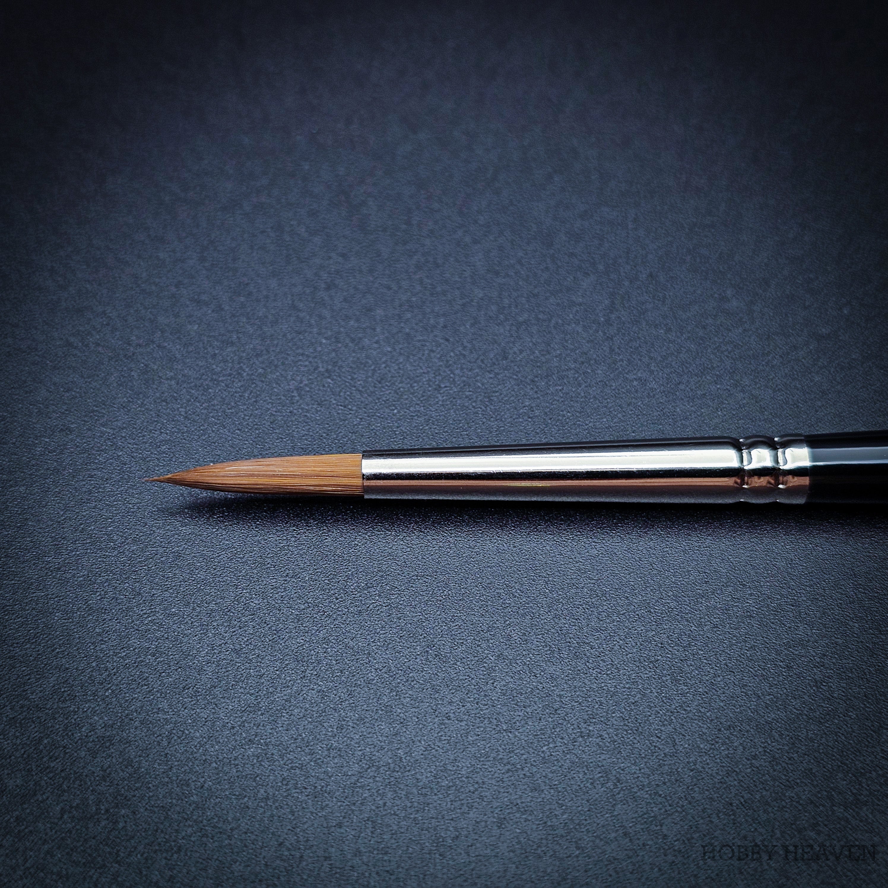 Rosemary & Co Series 99 — Red Sable Round