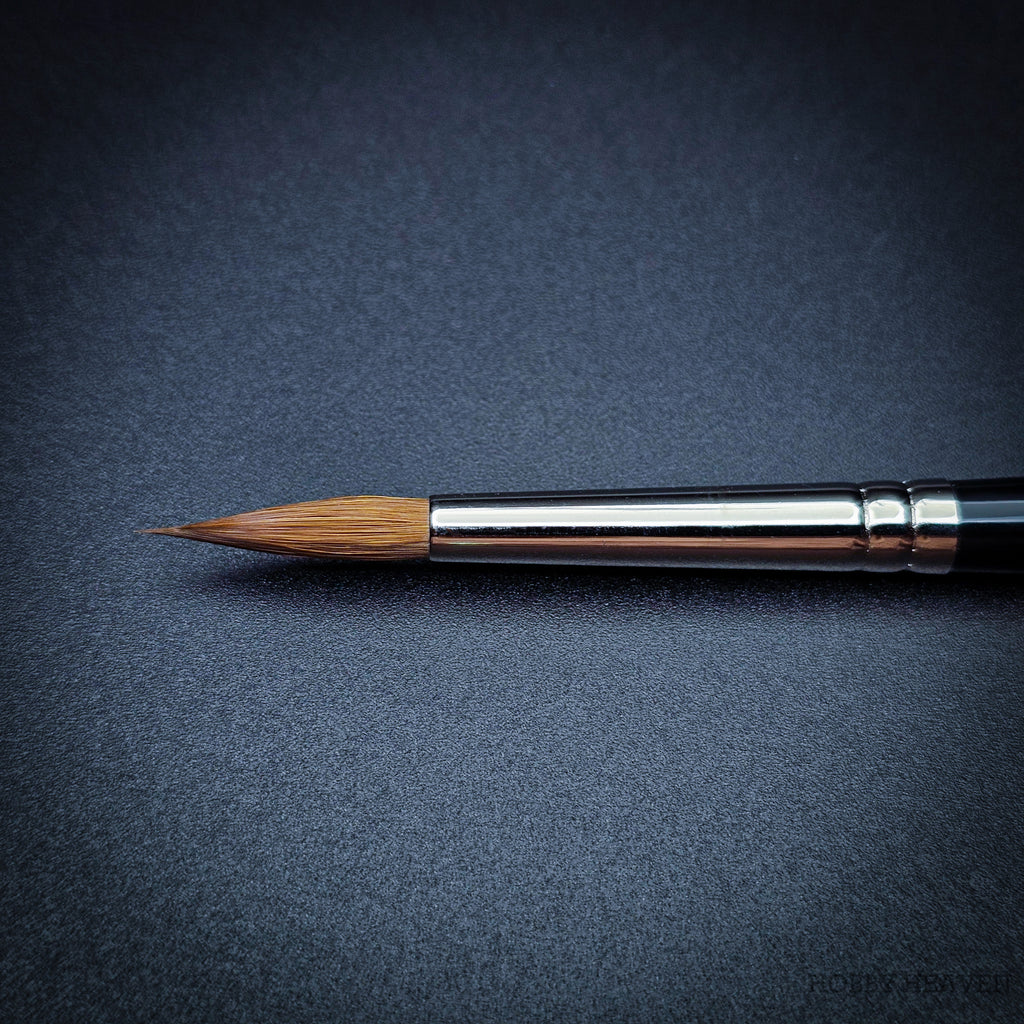 Rosemary & Co Series 99 — Red Sable Round