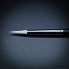 Close-up of Snowdrop size 8 brush head showing the white taklon point