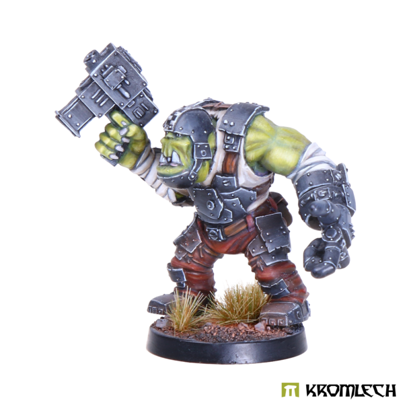 Snagrat Kromm painted, three-quarter view of the riveted armour and bandaged arm