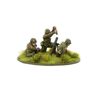 Miniatures of mortar team from the Bolt Action US Marine Corps Starter Army, including  marines. 
