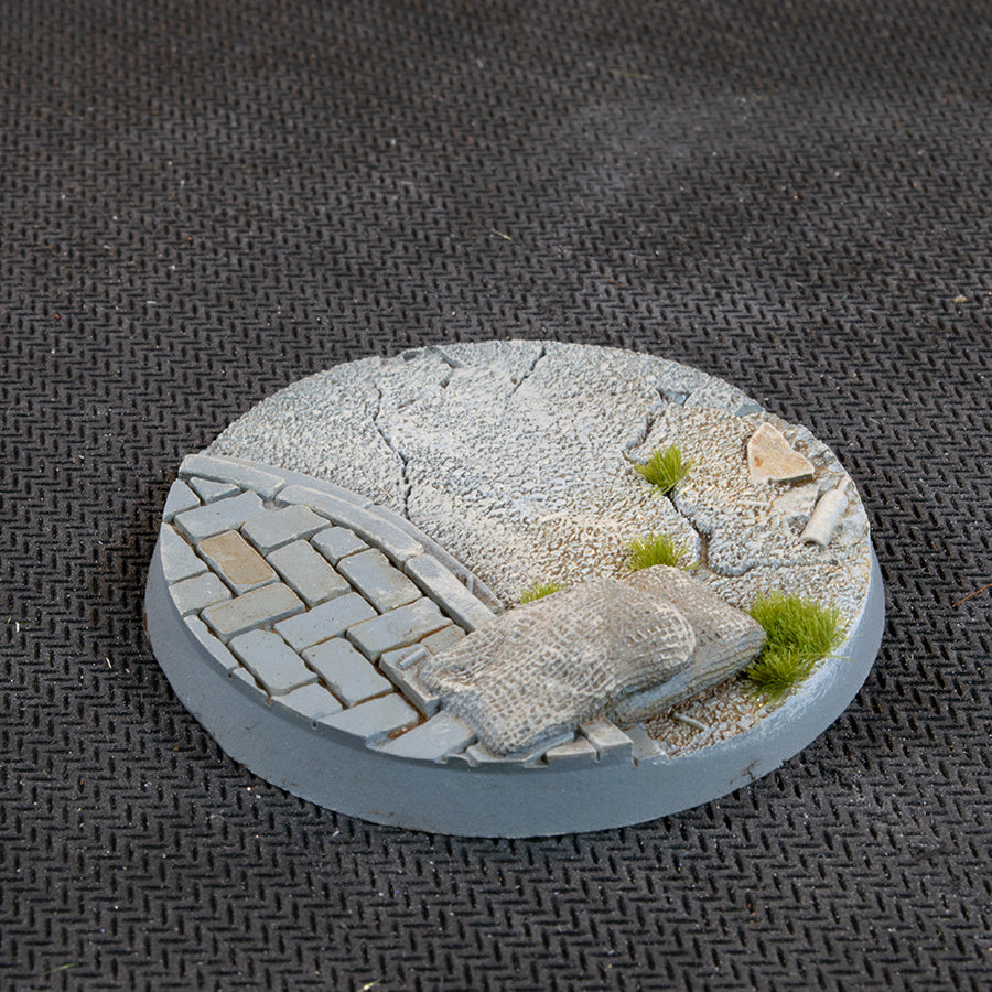 Gamers Grass Urban Warfare 50mm Round Bases x3pcs Painted Resin Base