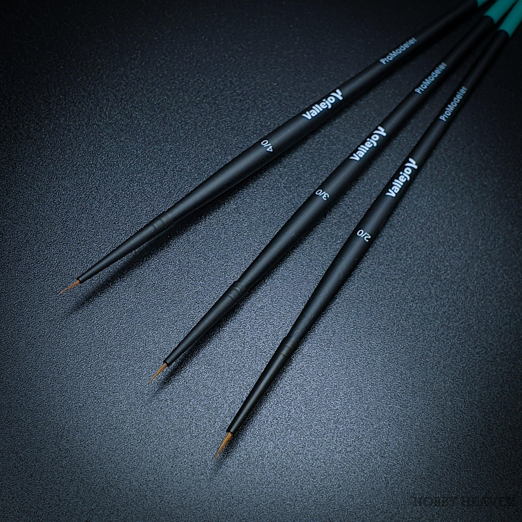 Vallejo AV Pro Modeller Definition Set Sizes 4/0, 3/0, 2/0 - Hobby Heaven
