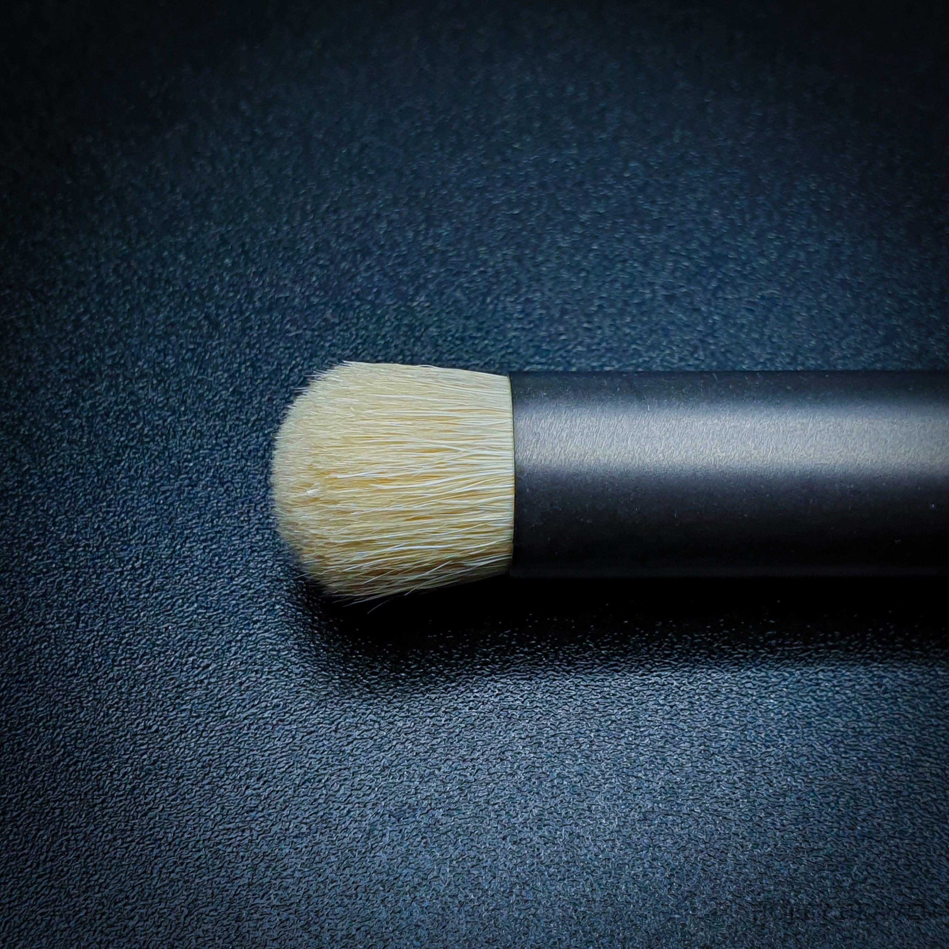 Vallejo Dry Brush Series Brushes and Set Range - Hobby Heaven