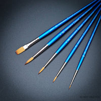 Winsor & Newton Cotman Watercolour Brush Set – 5 short handle brushes for fine detail and broad washes in watercolour techniques.
