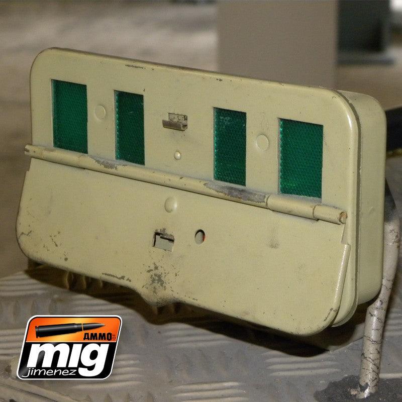 A.MIG-0092 CRYSTAL GREEN  AMMO By MIG - Hobby Heaven