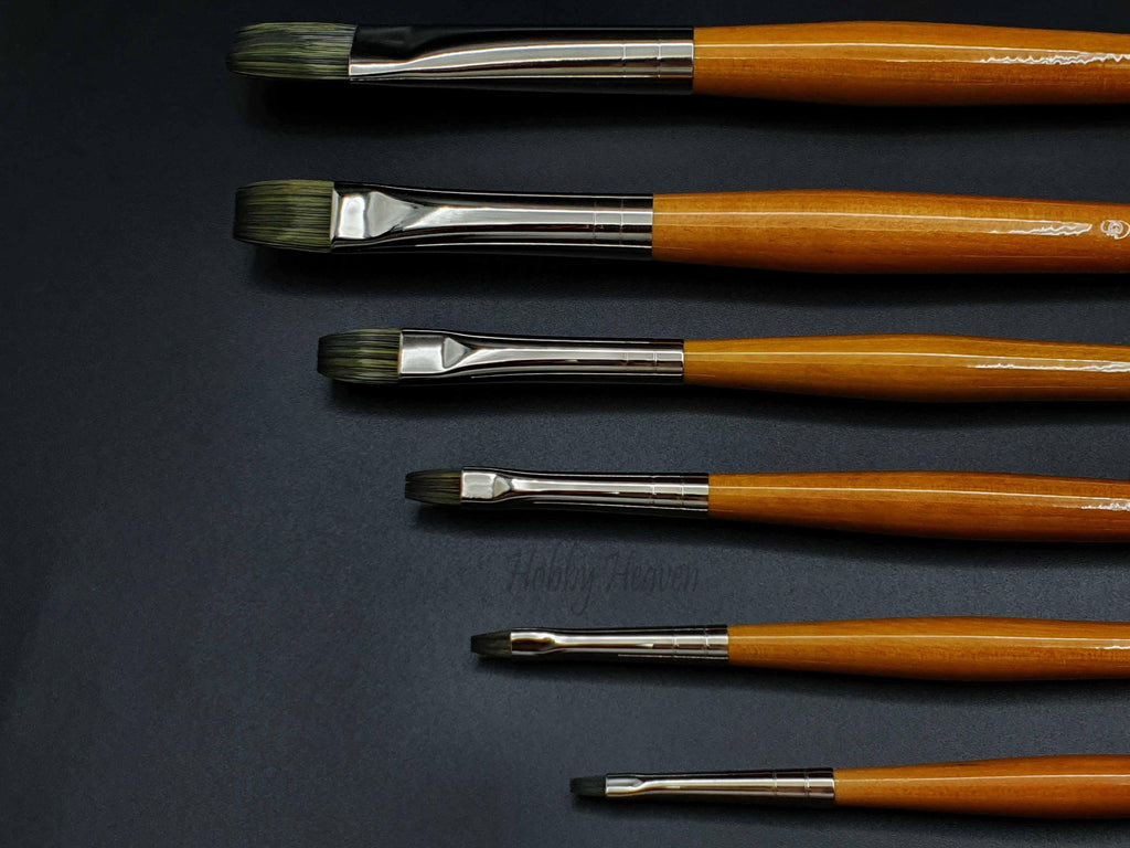 Isabey ISACRYL Short Flat Brush Series 6562 - Hobby Heaven