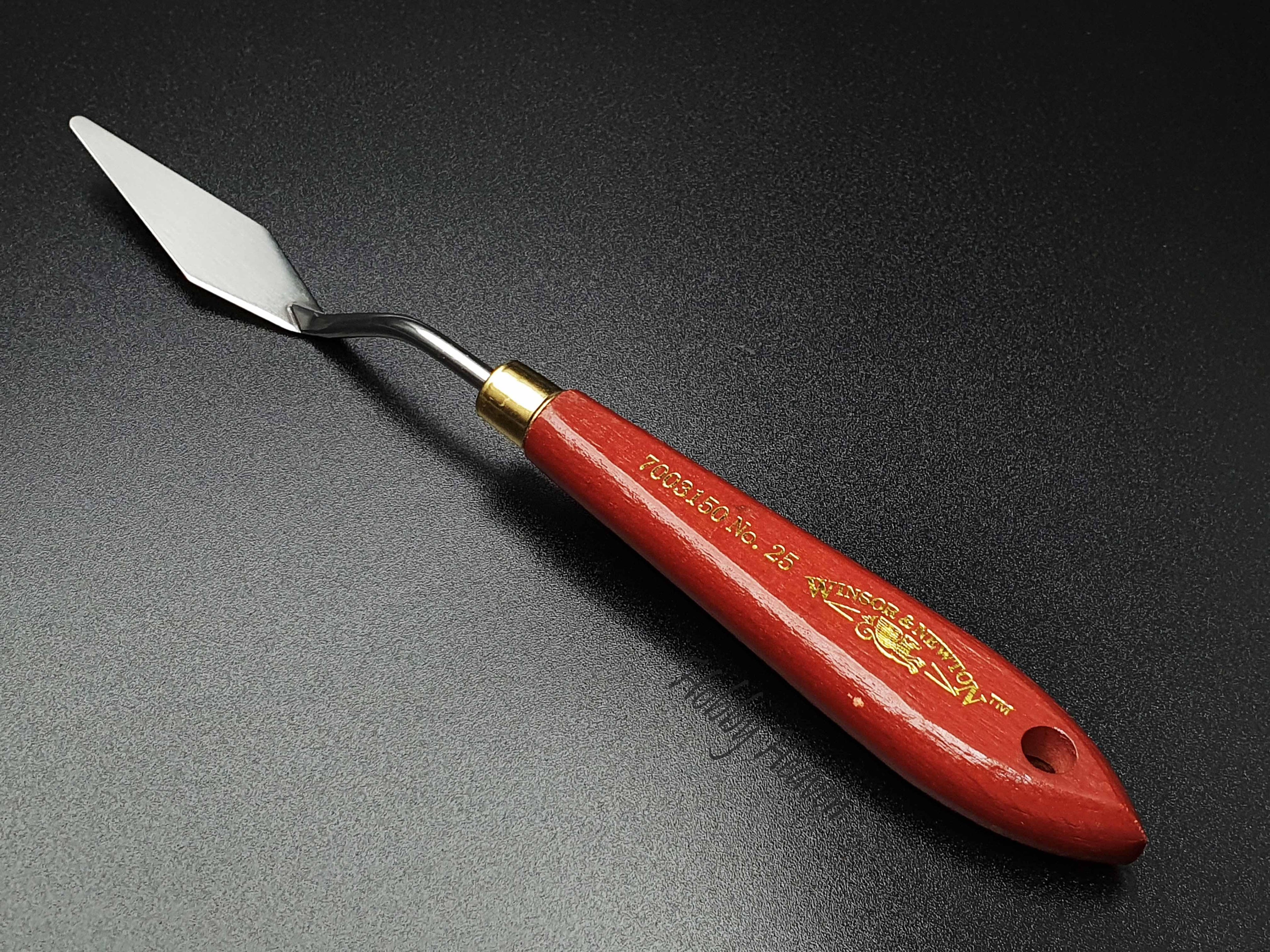 Winsor & Newton Painting and Palette Knifes Range - Hobby Heaven