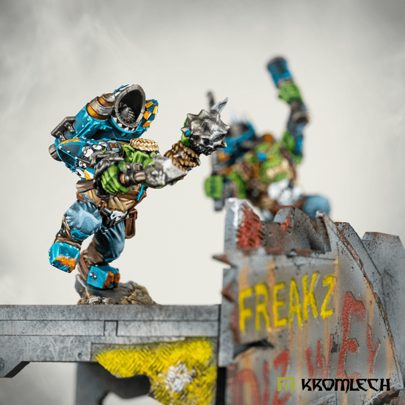 Kromlech Orc Storm Riderz Arms with Explosives (5) KRCB326 - Hobby Heaven