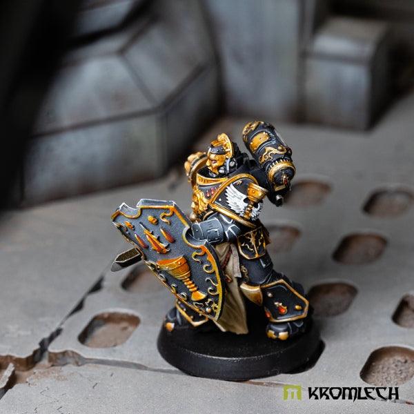 Kromlech Seraphim Knights Thunder Shields (3) KRCB302 - Hobby Heaven